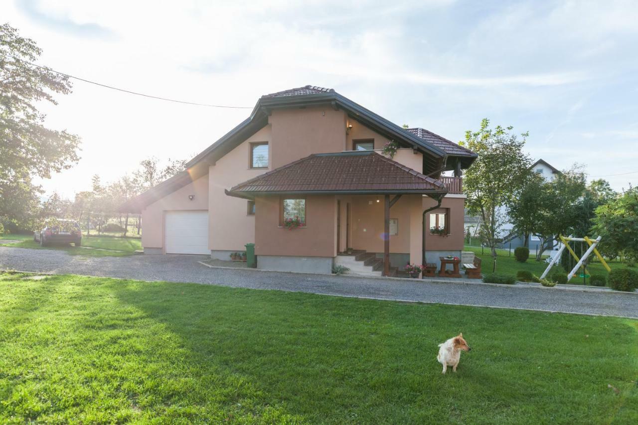 Apartment Ivan & Iva Gornji Vaganac Dış mekan fotoğraf